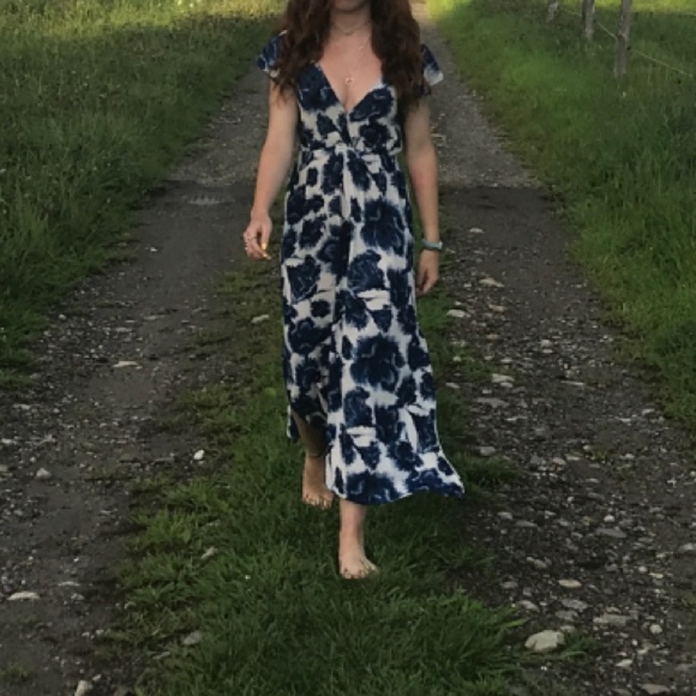 Billabong floral maxi dress